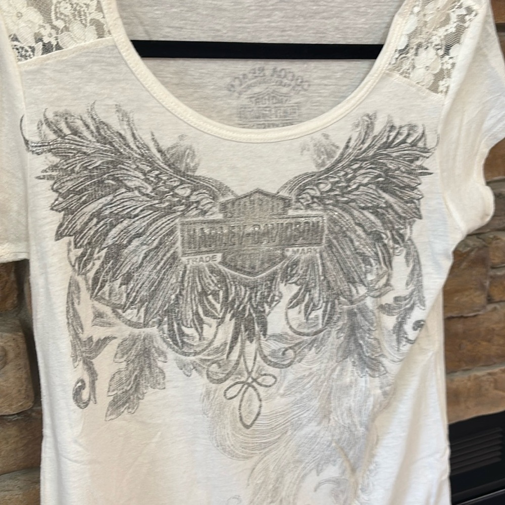 Great Condition Harley Davidson Women’s short sleeve shirt Size Large